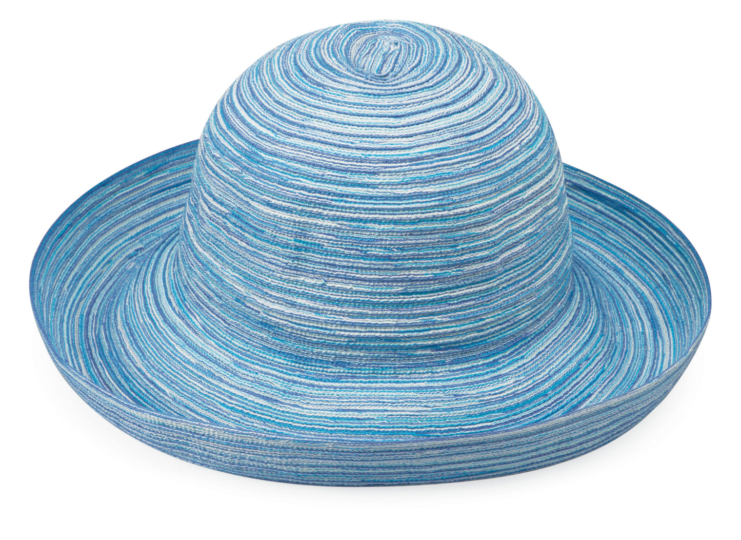This packable blue beach hat not only offers UPF 50+ sun protection but is also recommended by the Skin Cancer Foundation. Its wide brim ensures stylish sun coverage, making it a travel-friendly and fashionable addition to your personal fashion collection.